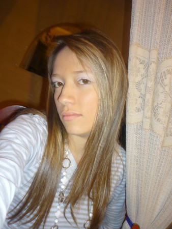 MANUELA CASTAÑO  MONTES